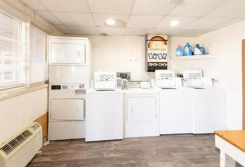 Circle S Motel Cozad I 80