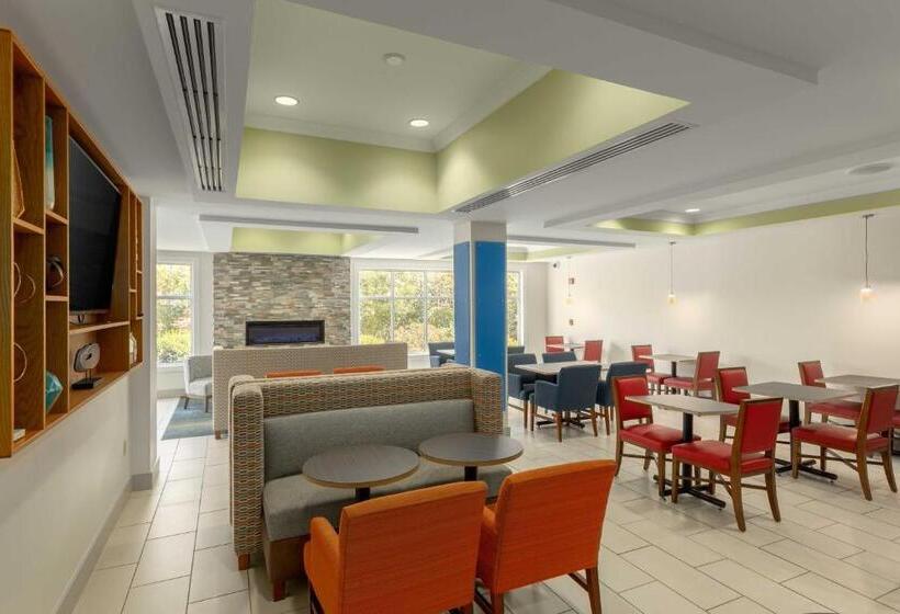 Holiday Inn Express Hotel & Suites Binghamton University Vestal, An Ihg