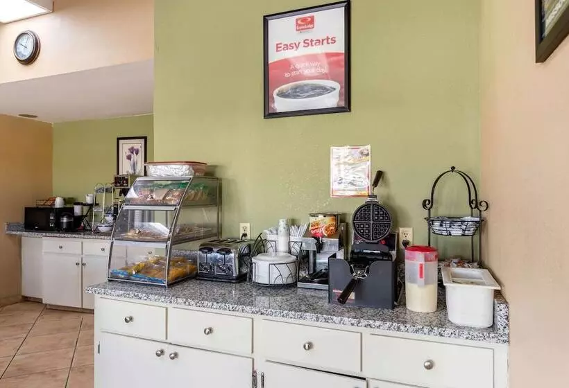 호텔 Econo Lodge Belton Kansas City South