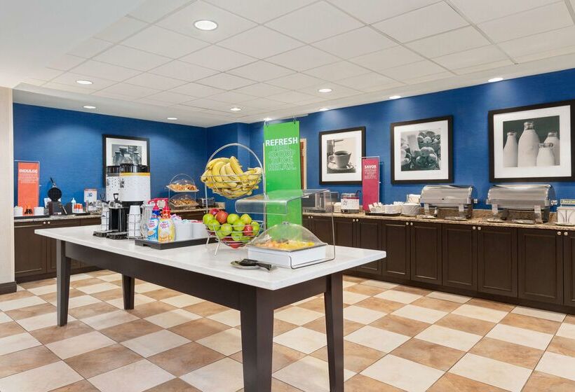 בית מלון כפרי Hampton Inn & Suites Atlanta Airport West/camp Creek Pkwy