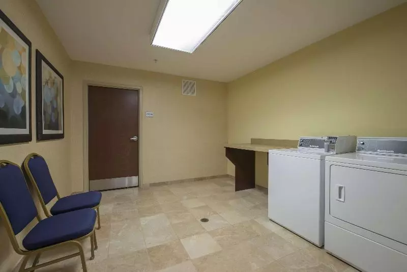 فندق Hampton Inn & Suites Atlanta Airport West/camp Creek Pkwy