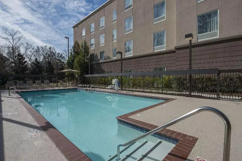 فندق Hampton Inn & Suites Atlanta Airport West/camp Creek Pkwy