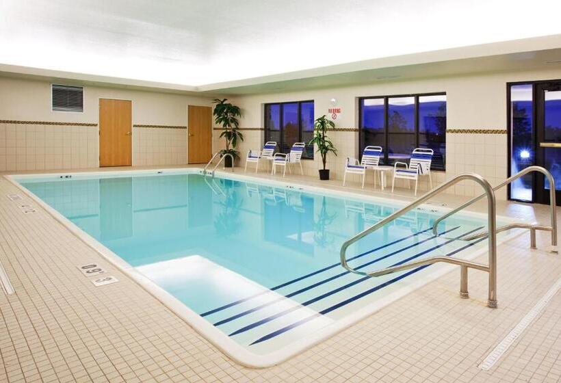Holiday Inn Express Hotel & Suites Detroit Utica, An Ihg