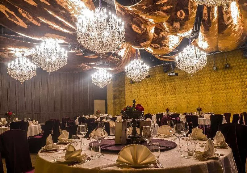 هتل Palais De Chine