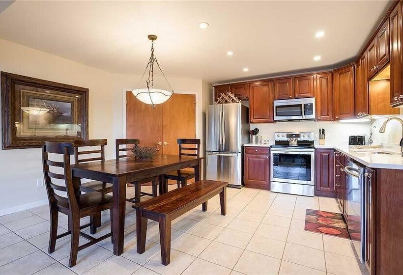 هتل Scandinavian Lodge And Condominiums By Pioneer Ridge Mgmt