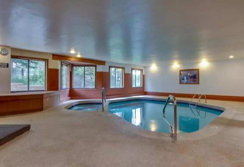 호텔 Snowdance Manor 205