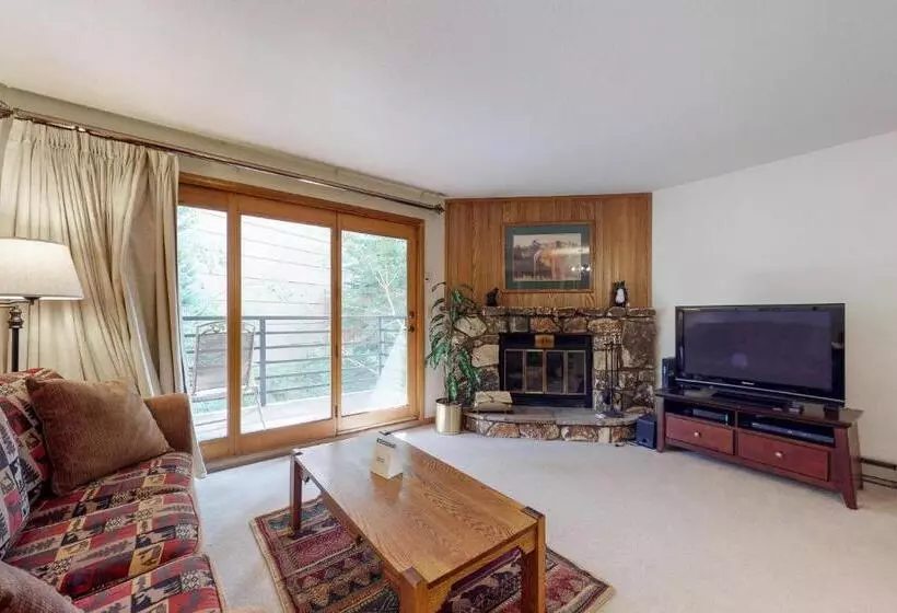 호텔 Snowdance Manor 205