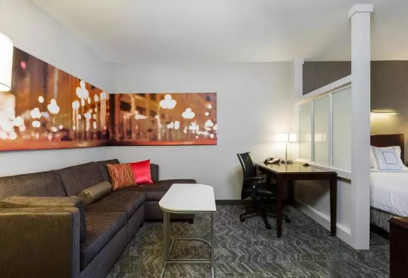 Отель Springhill Suites Indianapolis Fishers