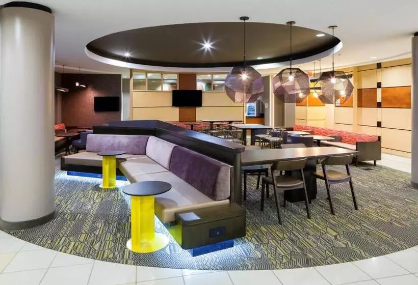 Отель Springhill Suites Indianapolis Fishers