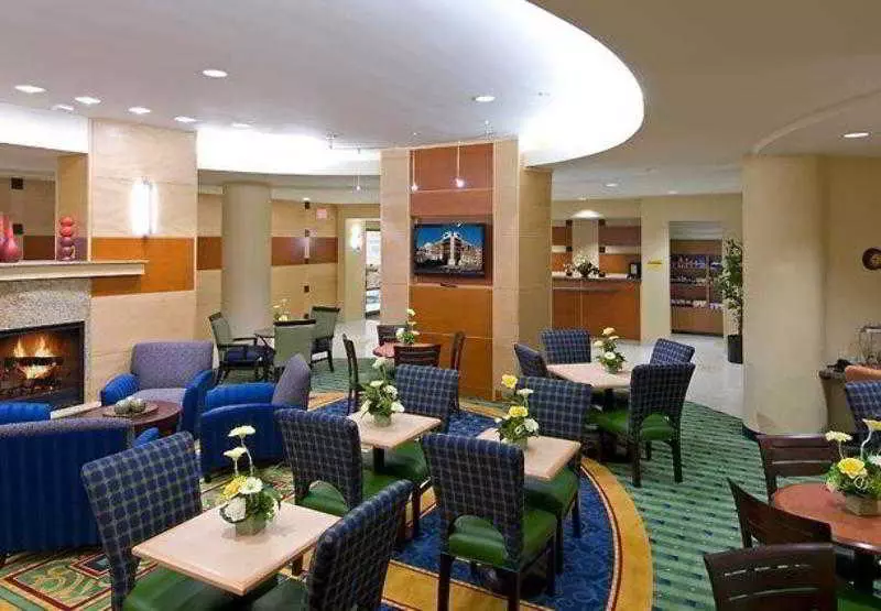 בית מלון כפרי Springhill Suites Norfolk Old Dominion University