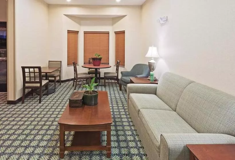 호텔 Staybridge Suites Oklahoma City Airport By Ihg