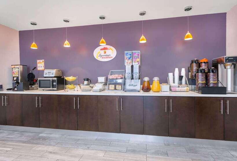 호텔 Super 8 By Wyndham Locust Grove