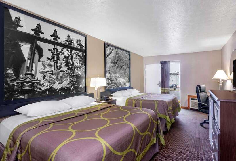 호텔 Super 8 By Wyndham Locust Grove