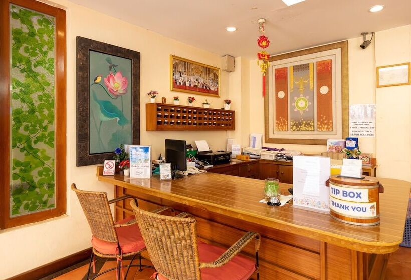 Hotel Thipurai Beach