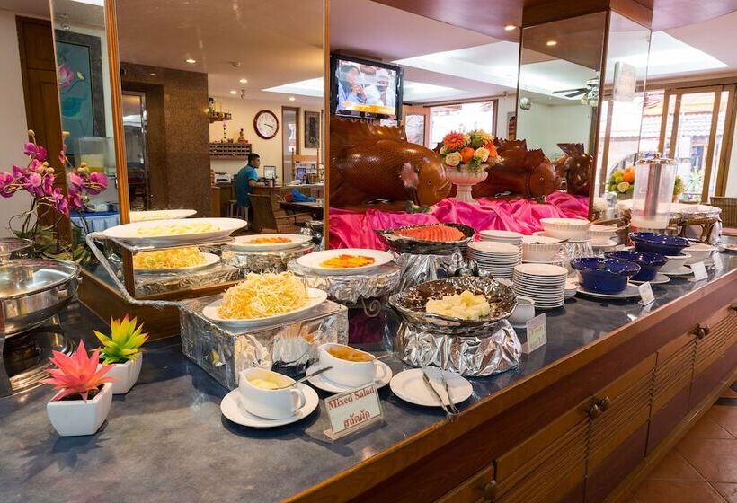 Hotel Thipurai Beach