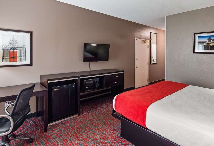 בית מלון כפרי Best Western Airport Inn & Suites