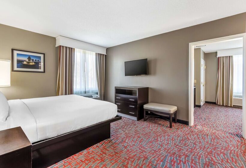 בית מלון כפרי Best Western Airport Inn & Suites