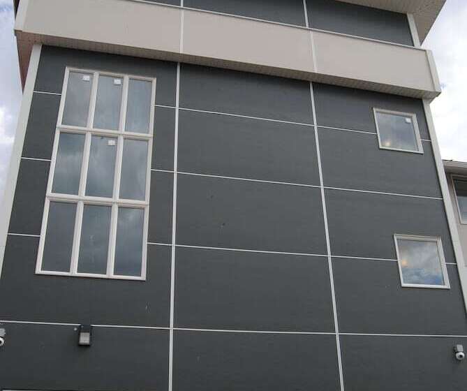 فندق Economy Inn