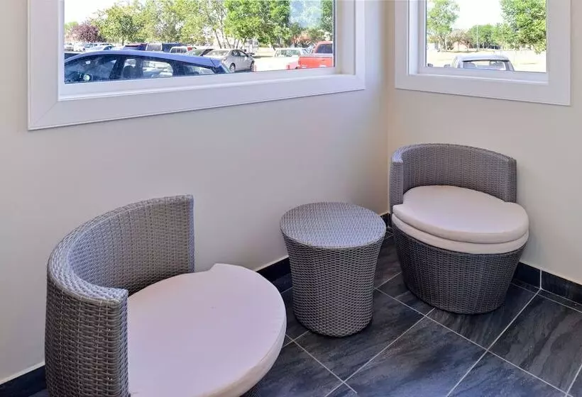 ホテル Economy Inn