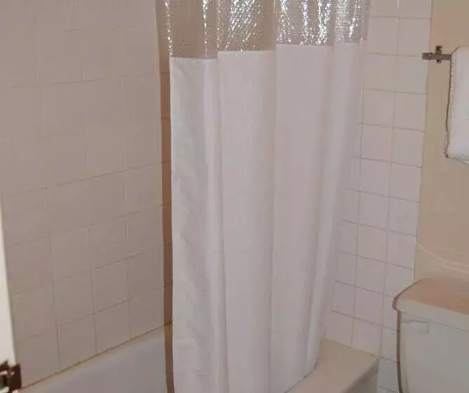 ホテル Economy Inn