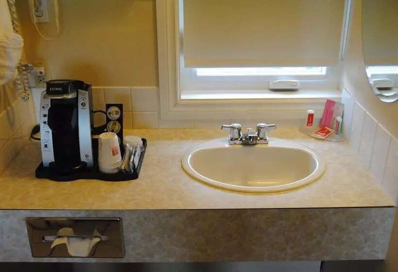 ホテル Economy Inn