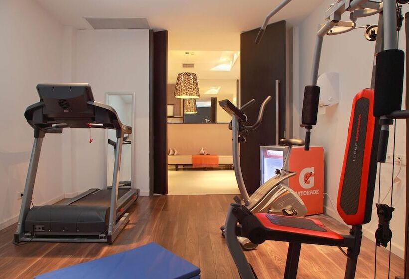 فندق Esplendor By Wyndham Montevideo Cervantes