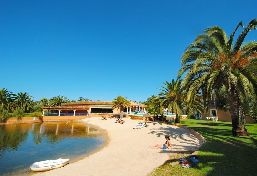 فندق Herdade Lago Real