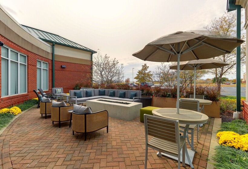 فندق Hilton Garden Inn Indianapolis Airport