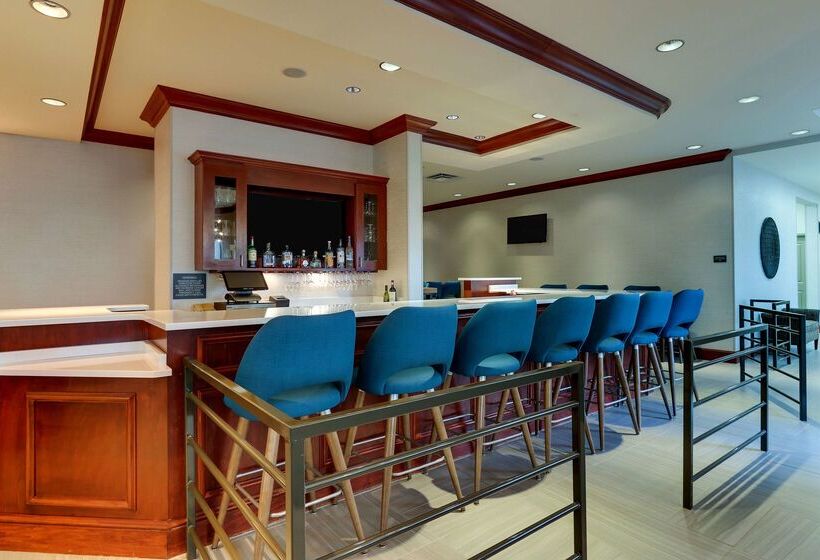 فندق Hilton Garden Inn Indianapolis Airport