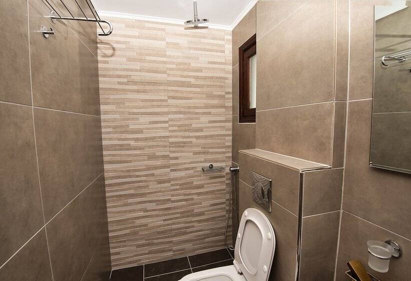 هتل Irini S Rooms