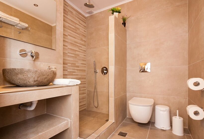 هتل Irini S Rooms