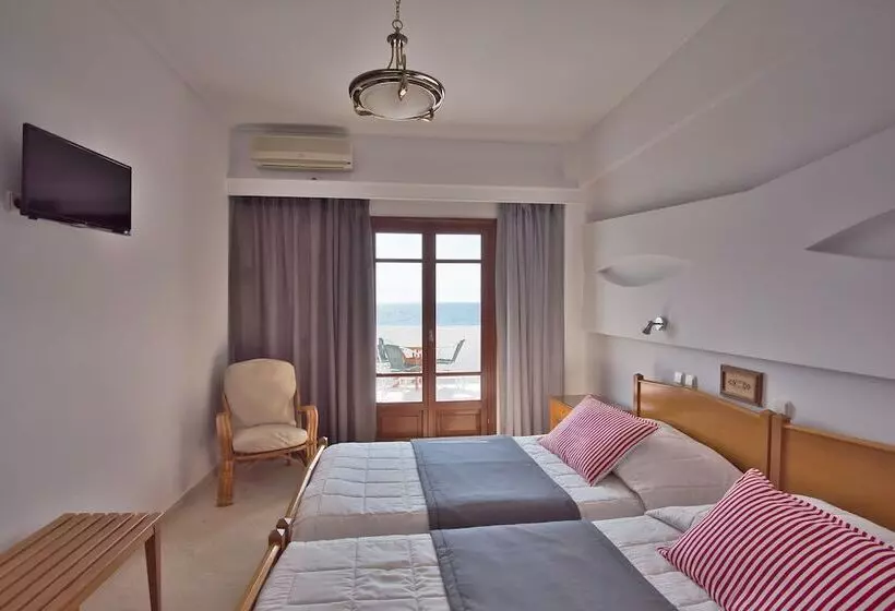 هتل Irini S Rooms