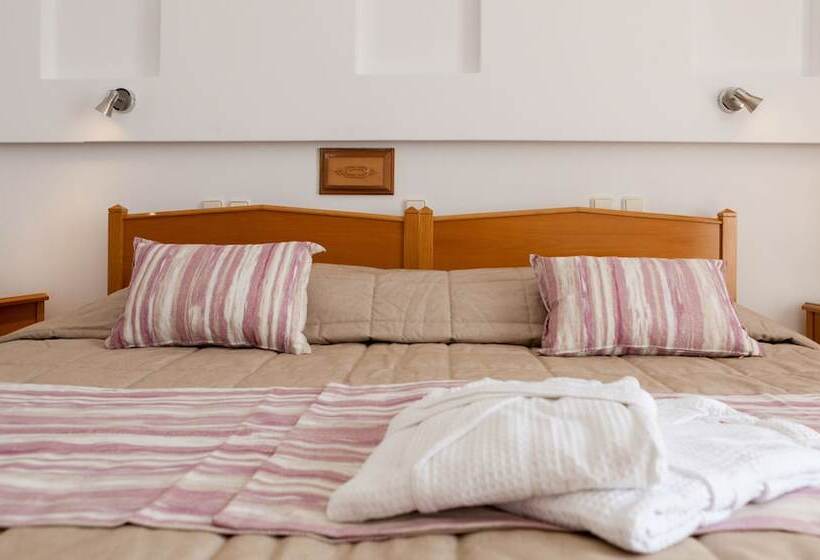 هتل Irini S Rooms