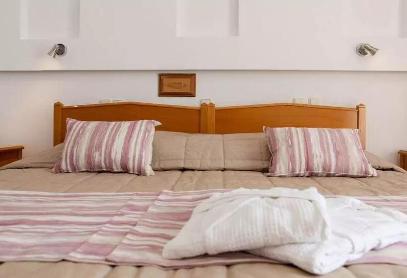 هتل Irini S Rooms