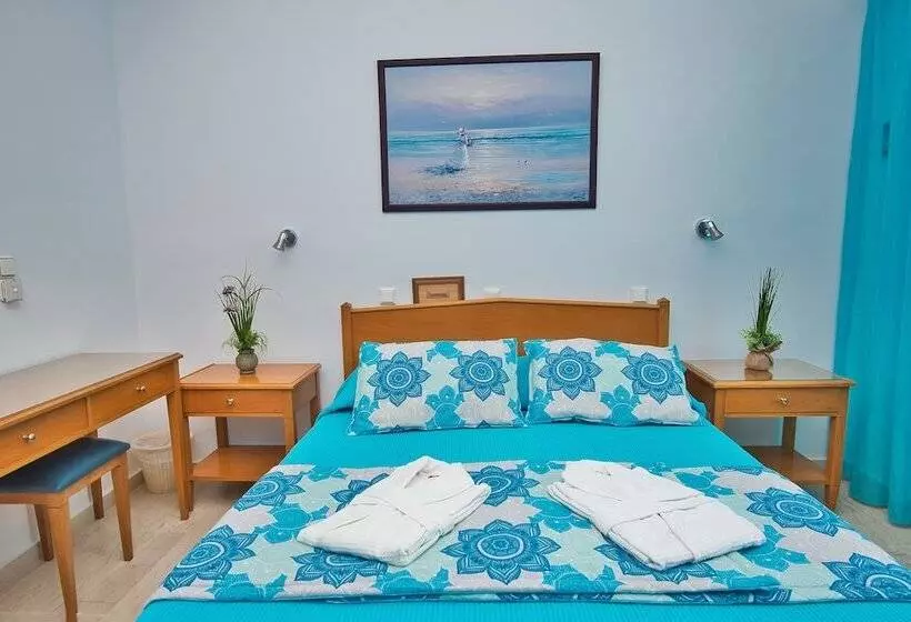 هتل Irini S Rooms