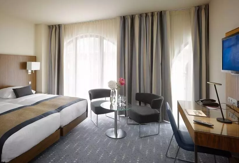 Hotelli Miiro Borneta