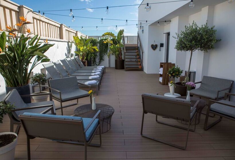 Отель Miiro Borneta