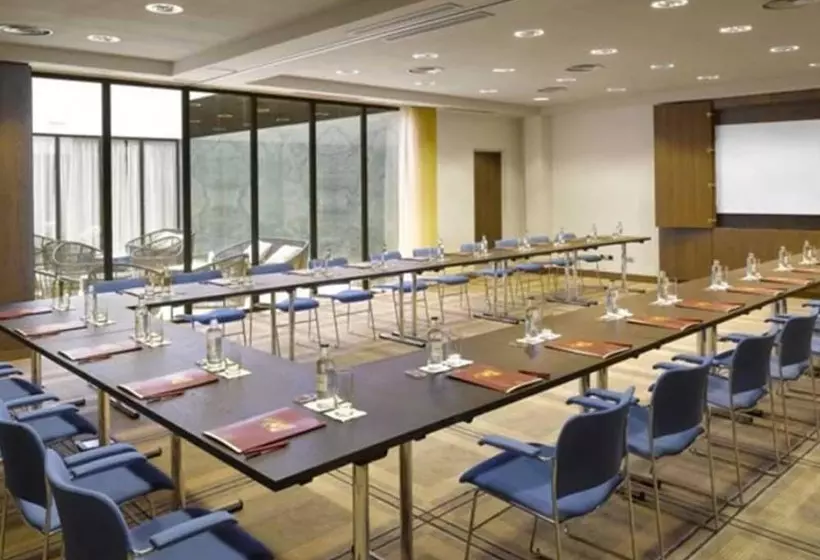 Hotelli Miiro Borneta