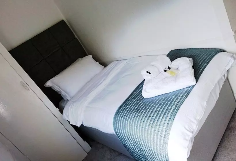 هتل Marine Residence