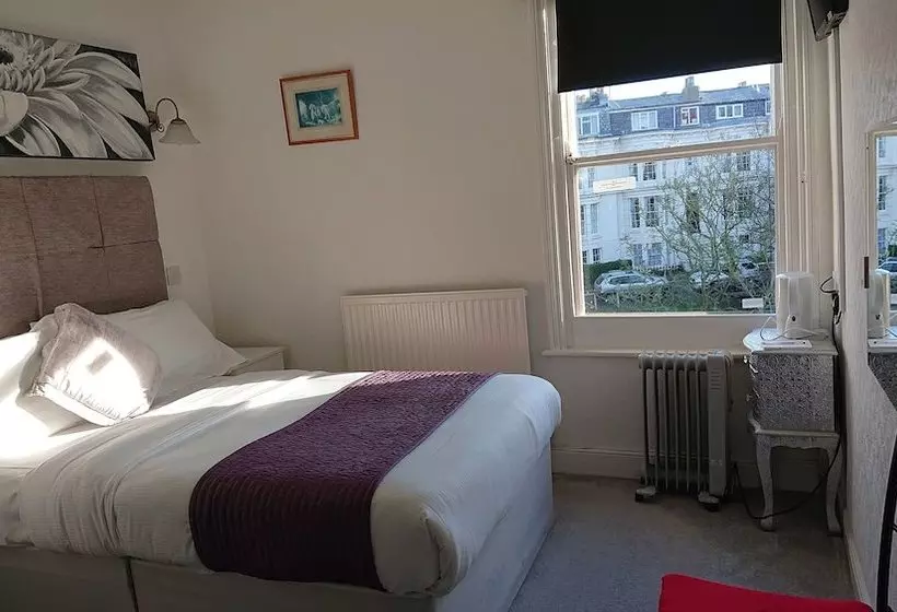 هتل Marine Residence