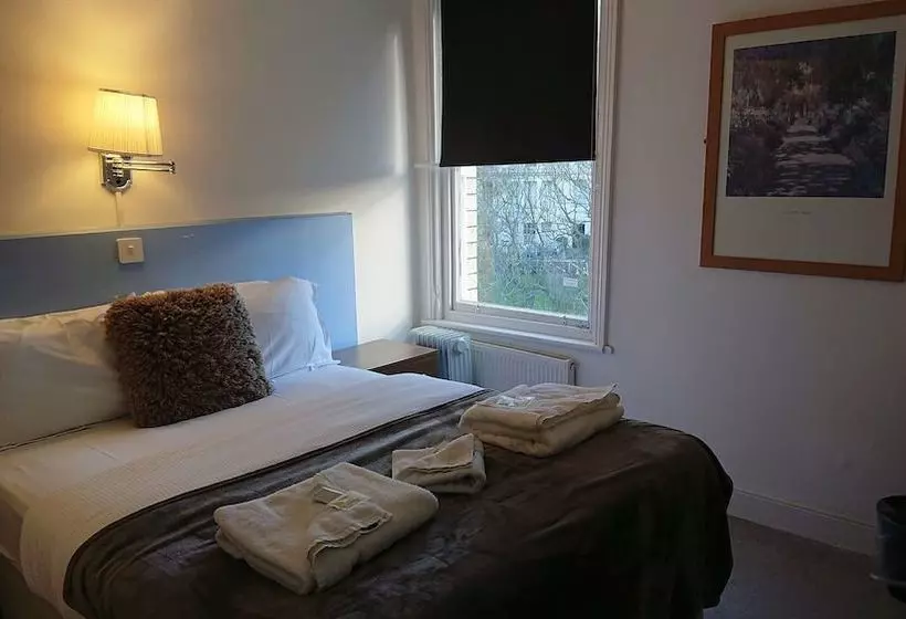 هتل Marine Residence