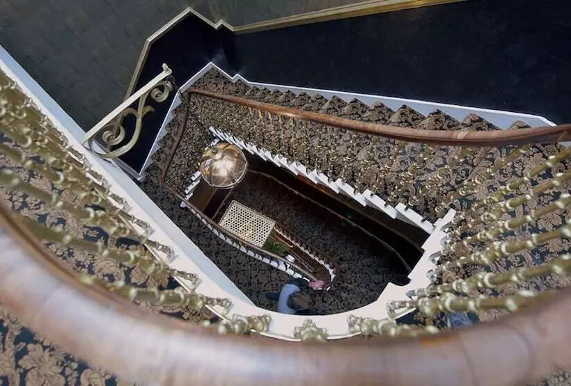 호텔 Nira Caledonia