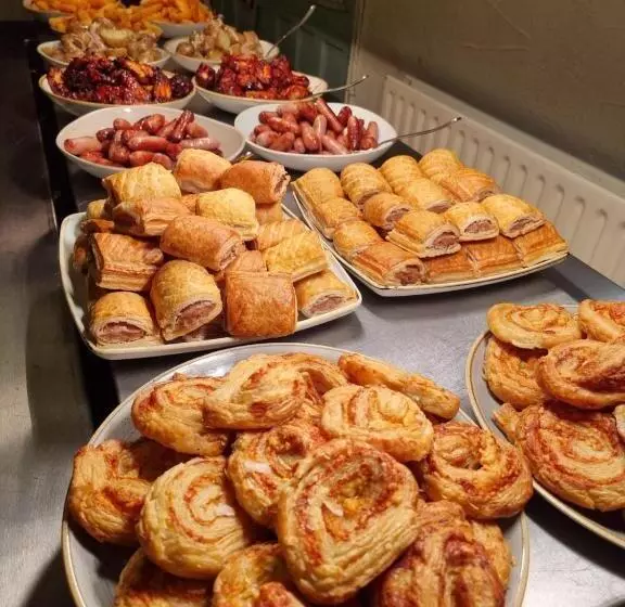 فندق Slaters Country Inn