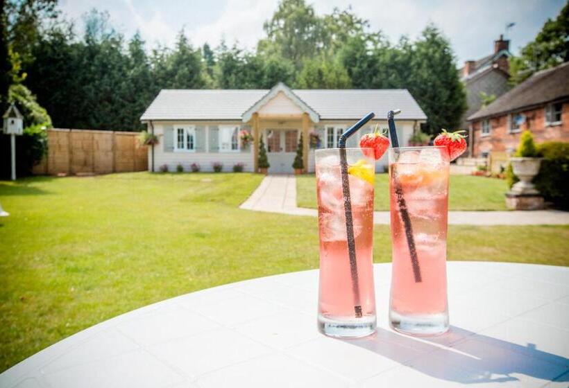 בית מלון כפרי Slaters Country Inn