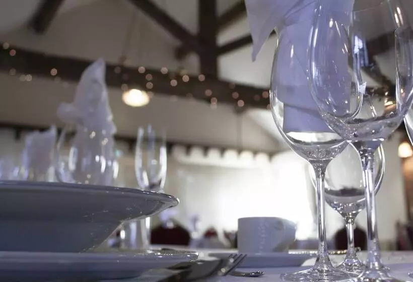 فندق Slaters Country Inn