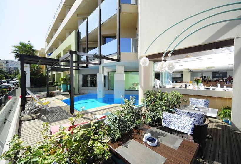 Steris Elegant Beach Hotel & Apartments