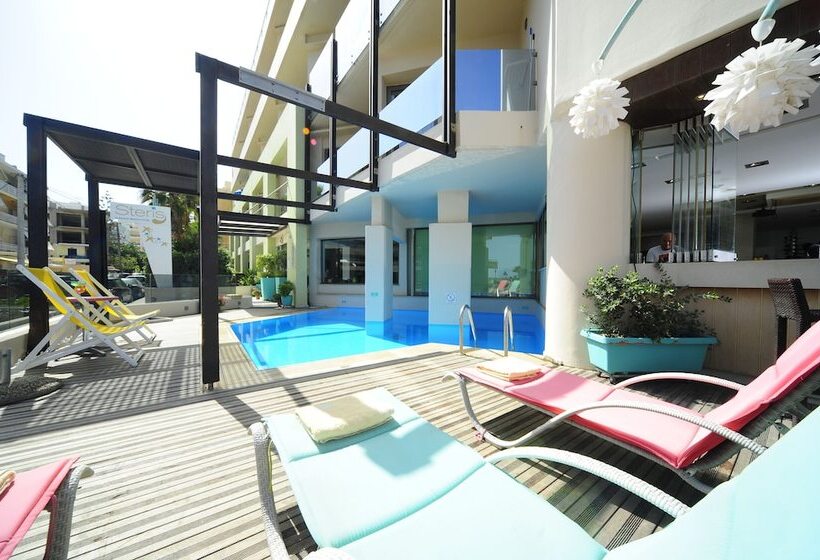 Steris Elegant Beach Hotel & Apartments