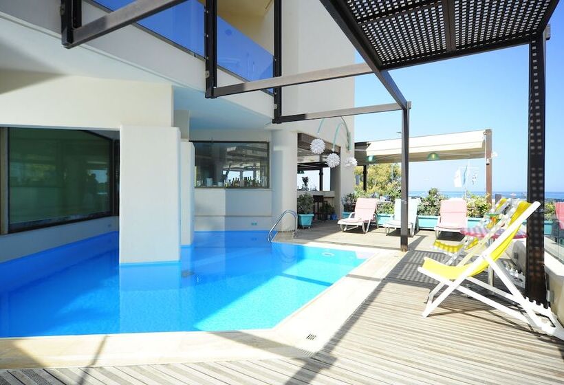 Steris Elegant Beach Hotel & Apartments