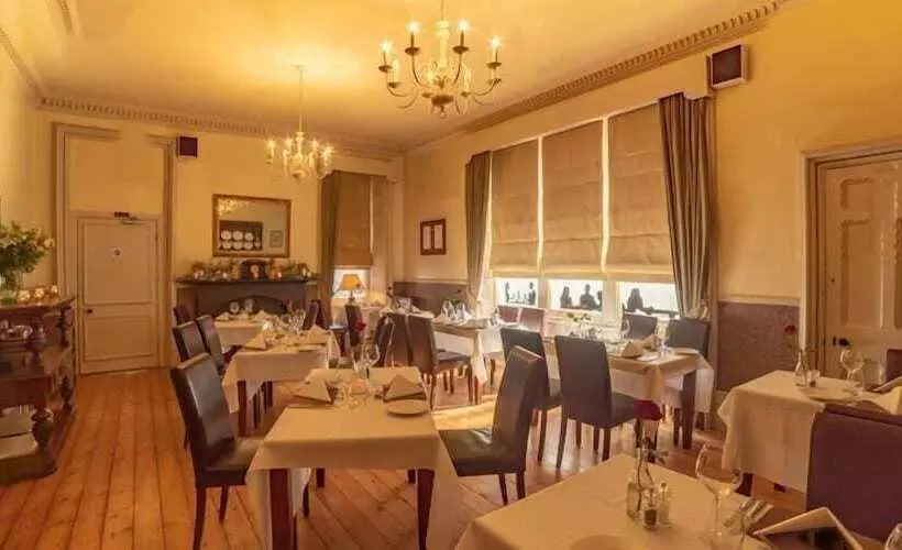 酒店 The Lamplighter Dining ~ Rooms