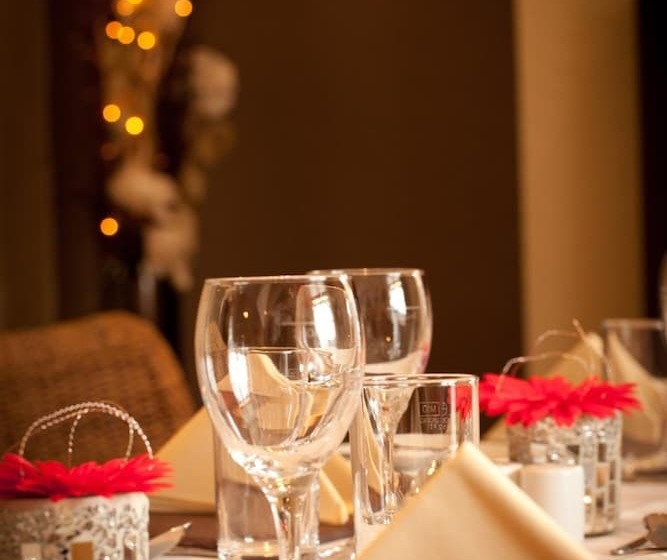 酒店 The Lamplighter Dining ~ Rooms